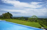 5 Bedrooms, large pool & spectacular whale tail ocean view!