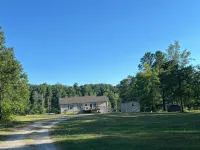 Neely Henry Lake bungalow with 3 bedrooms and 2 baths - 3-Star