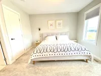 3 bedroom Townhouse Rooftop Patio & AC Hotels near Seton