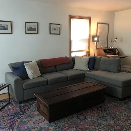 Burlington Home - great location to everything!