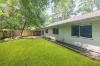 Newly furnished 1 story + Office Desk in Woodlands