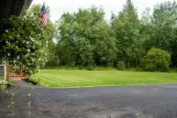 Uniquely Alaskan Vacation Home - Homestays