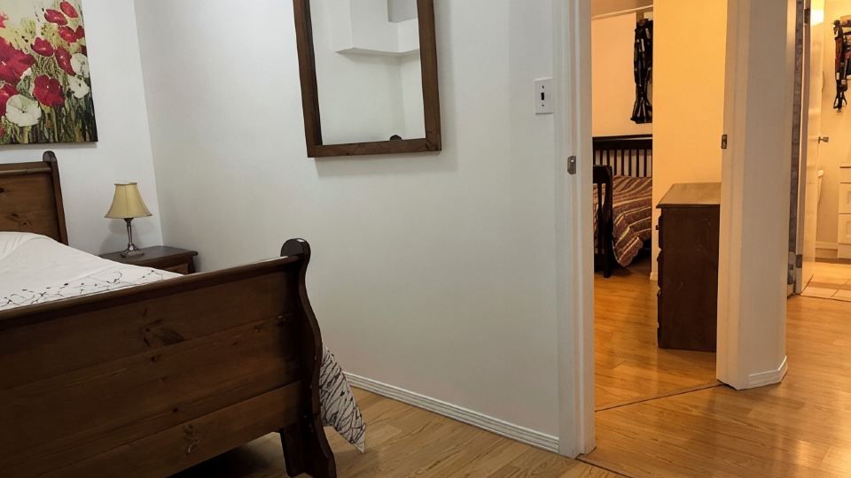 Nice 2-bedroom walk-in lower suite in Salmon Arm. Private parking and yard.