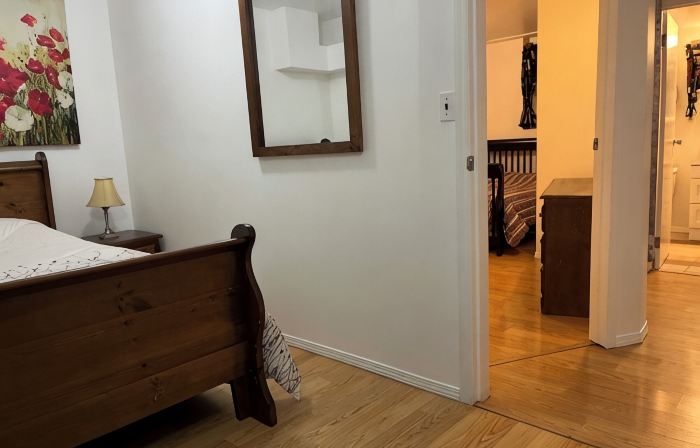Nice 2-bedroom walk-in lower suite in Salmon Arm. Private parking and yard.