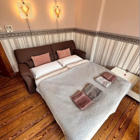 Apartment Wiesbaden at the Biebrich Castle-Park