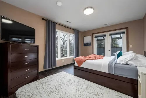 Mountain Vista Penthouse Huge 2BR w/views+jet tub - อ่างจากุชชี่