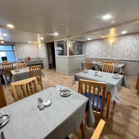 Gwesty Guest House