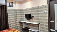 Hotel Prince B Guwahati - موقف سيارات