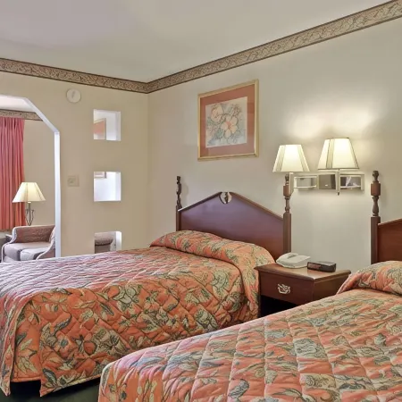 Days Inn & Suites by Wyndham Fort Valley