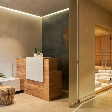 Kavos Hotel & Suites