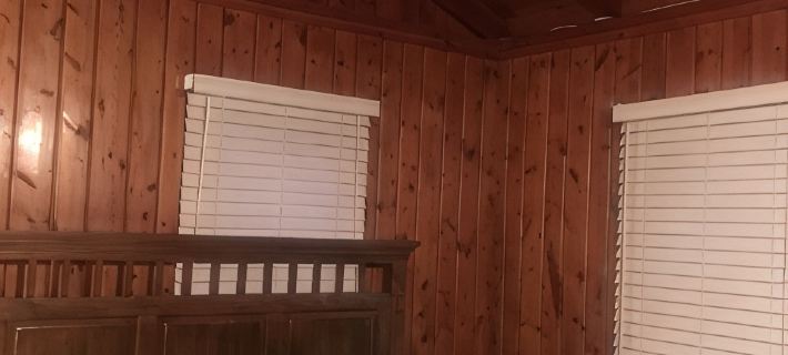 Indian Lakes Cabin with private beach and dock lake side Hotéis em LaGrange County