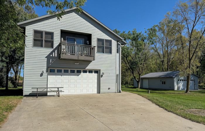 Two Cabin Property on Gorgeous Lake Minnebelle - Perfect for Families!