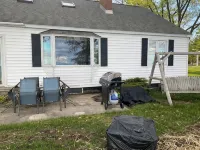 Cozy cottage with WiFi in East Tawas - 3 bedrooms
