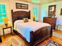 1885 Farmhouse Luxuriously Renovated: Antiques & Animals