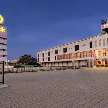 Click Hotel Tulsi