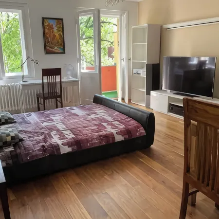 Modern and cozy apartment in the heart of Berlin Отели рядом с достопримечательностью «Лихтерфельде»