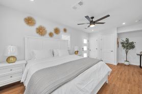 Glendora Route 66 Home Newly Renovated Spacious 4-bedroom with 6 bathrooms