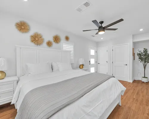 Glendora Route 66 Home Newly Renovated Spacious 4-bedroom with 6 bathrooms Hoteles en Glendora