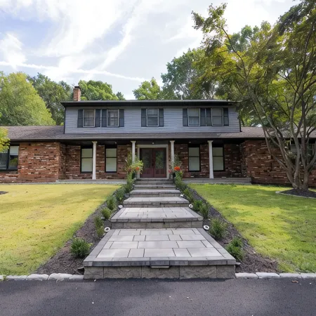 Spacious 5-bedroom house in the woods in Cold Spring just 5 minutes from town