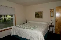 River Front Vacation Rental Property On The Clarion River in Clarington, Pa - Wifi