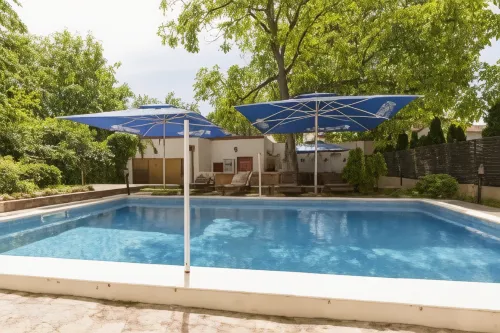 Villa Mystique
