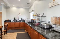 Comfort Inn & Suites - breakfast