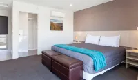 Rolleston Highway Motel - breakfast