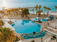 Golden Coast Beach Hotel Hôtels à : Pernera