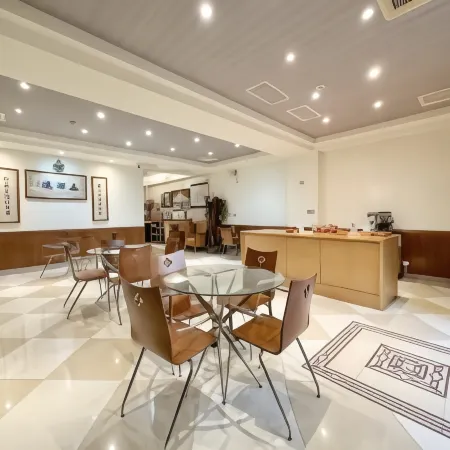 TaiHu Hotel Отели рядом с достопримечательностью «Канатная дорога над озером Солнца и луны»