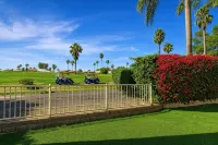 Private Oasis in with Pool-Spa-Cooling Misters - Private Pools