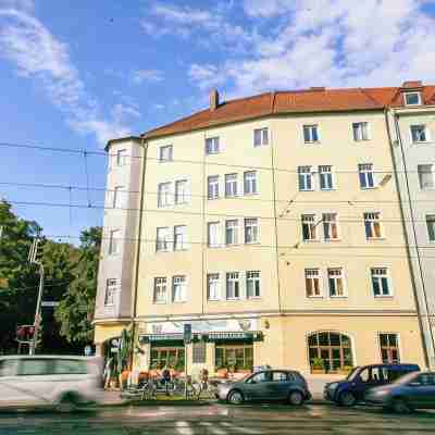 Servus Apartments by Homaris Hotel Exterior
