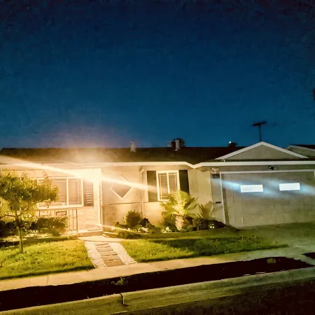 The Happy Hideaway - Swimming pool inside - 3BR - 2BA-  Look at me!