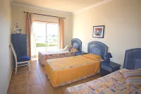 Fabulous Sea Views, Wi Fi, Walk to Restaurants and to Luz Blue Flag Beach - 3성급