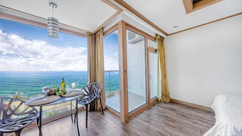 Gangneung Four Season Hotel and Pension - Homestays