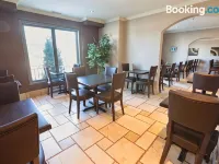 Hotel Brossard Ξενοδοχεία στην πόλη Brossard