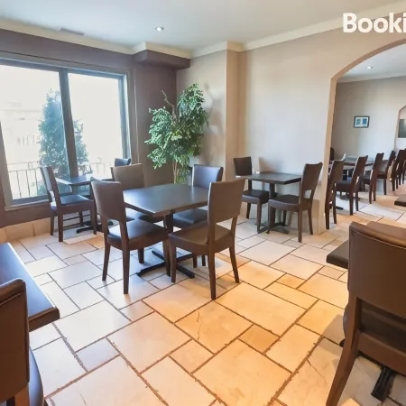 Hotel Brossard