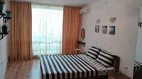 Sunny Apartment in Burgas - Apartments