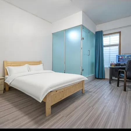 Backpacker E sports Youth Hostel