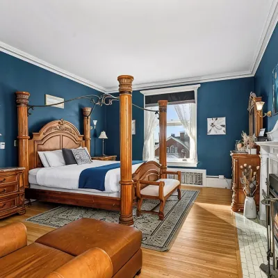 Historic Cotton Mansion by Heirloom Boutique Collection Hotels near Fryberger Arena
