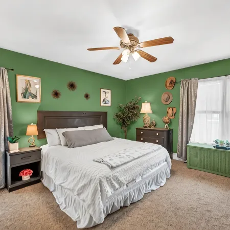 Upscale 3Br Retreat – Quiet North Buffalo Location