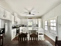 Small Town Richness at Salt Creek Inn  4 Bed 4 Bath Graham, TX - Homestays