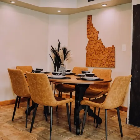 Newly renovated historical house. Walking distance to all of downtown!