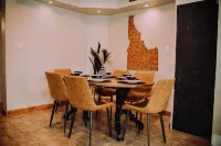 Newly renovated historical house. Walking distance to all of downtown! - Wifi