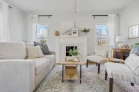 Quaint and Cozy Historic Home in Downtown Weatherford - 4-Star
