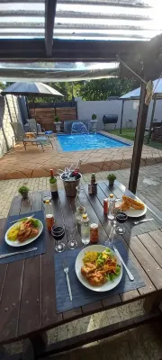 The Royal Prime Guest Lodge - Morgenmad