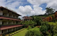 Queen Garden Hotel Managed by Salak Hospitality - bar