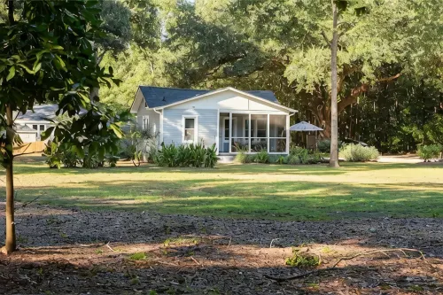 Grand Oaks Cottage: Ideal Location! - Country Houses