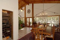 Magical Waterfront Home, Sunsets,Guest House, Beach, Dock, game room, Playground - 民泊