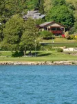 Relaxing Crystal Lake Cottage Retreat - Minutes to the Beach, & Downtown Beulah - 4-Star