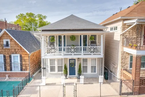 6 KING Beds + Walk to Streetcar + Balcony - Alloggi
